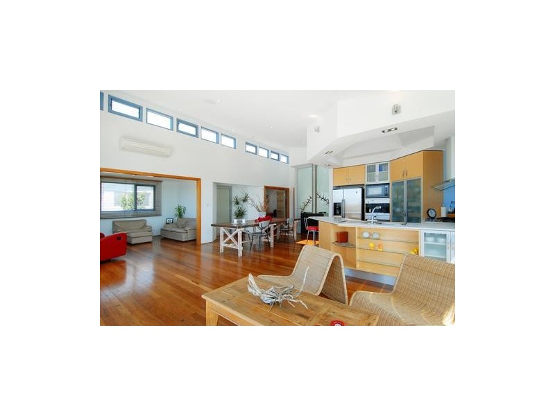 2/20 Barnhill Road, Terrigal NSW 2260