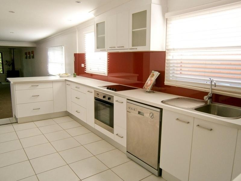 111 Maidens Brush Road, Wyoming NSW 2250