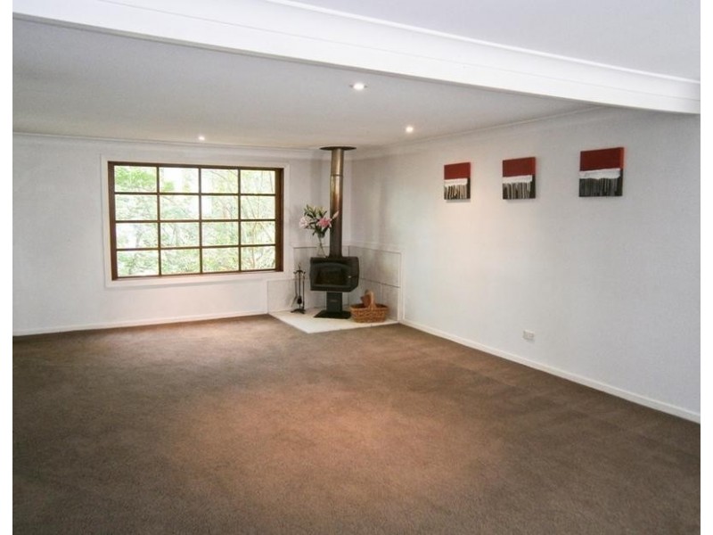 111 Maidens Brush Road, Wyoming NSW 2250