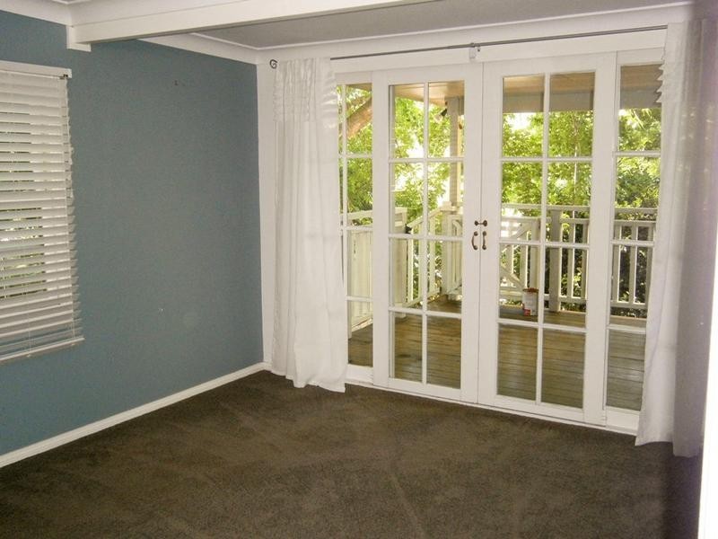 111 Maidens Brush Road, Wyoming NSW 2250