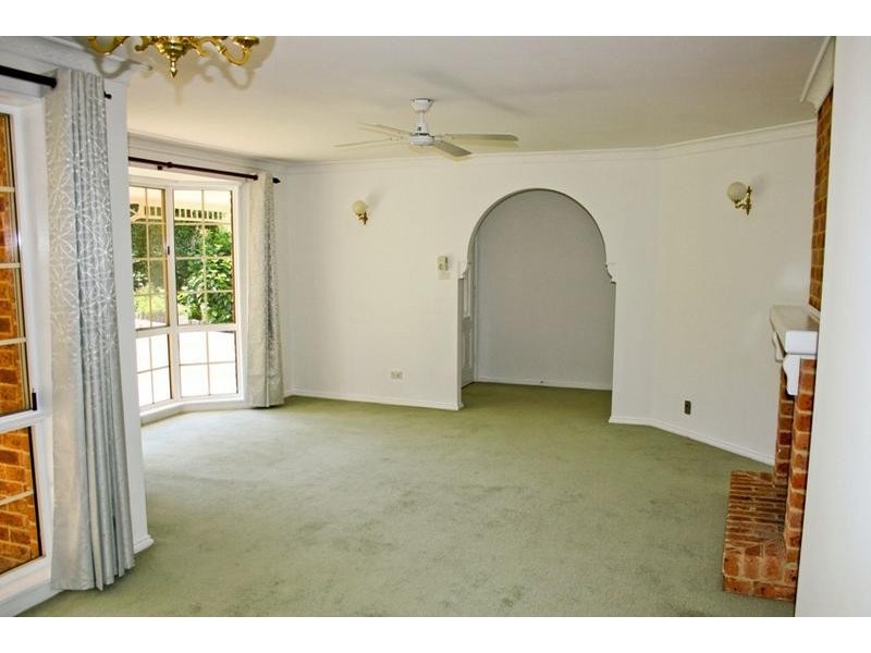 5 Noonan Point Road, Point Clare NSW 2250