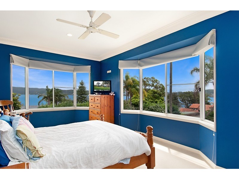 295 Avoca Drive, Green Point NSW 2251