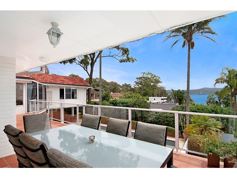295 Avoca Drive, Green Point NSW 2251