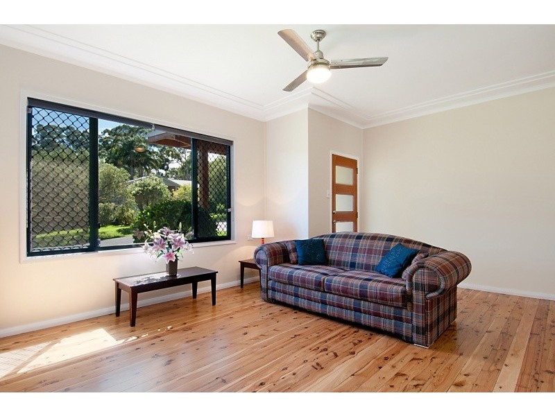 70 Patrick Crescent, Saratoga NSW 2251