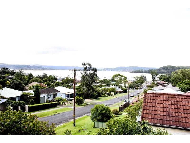 48 Mimosa Avenue, Saratoga NSW 2251
