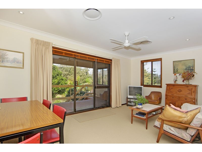 8 Grandview Street, Shelly Beach NSW 2261