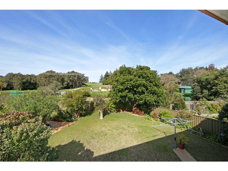 8 Grandview Street, Shelly Beach NSW 2261