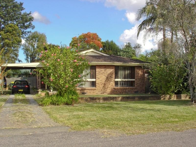 12 Cambridge Circle, Ourimbah NSW 2258