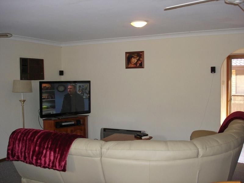 12 Cambridge Circle, Ourimbah NSW 2258