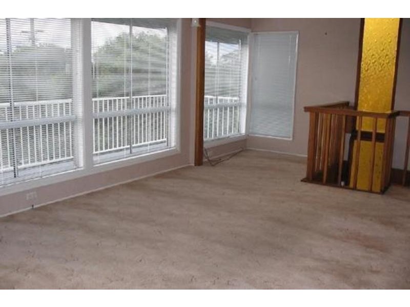 36 Joan Street, Forresters Beach NSW 2260