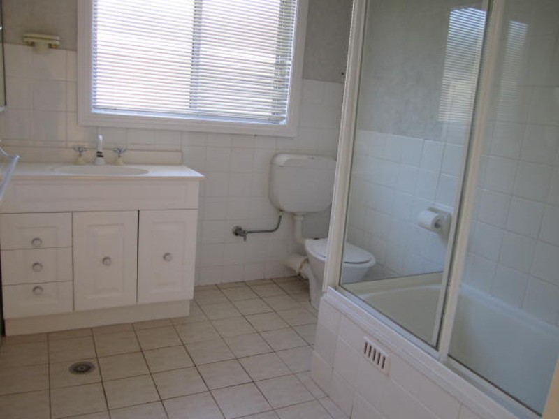 36 Joan Street, Forresters Beach NSW 2260