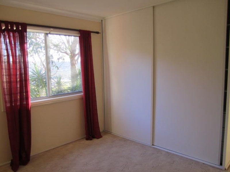 36 Joan Street, Forresters Beach NSW 2260