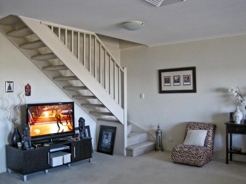 8/6-10 Broadview Avenue, Gosford NSW 2250