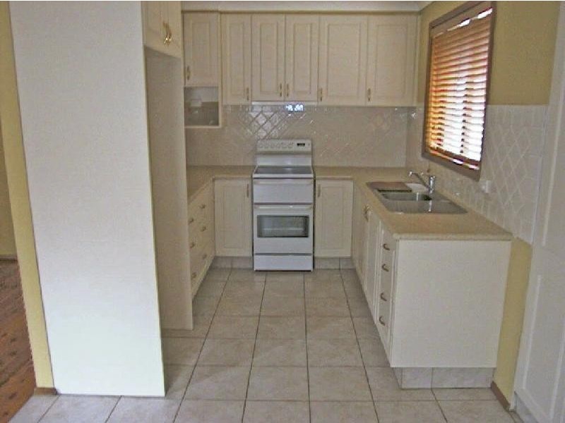 2/23 Charles Kay Drive, Terrigal NSW 2260