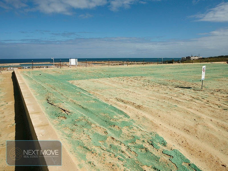 11 Podman Loop, North Coogee WA 6163