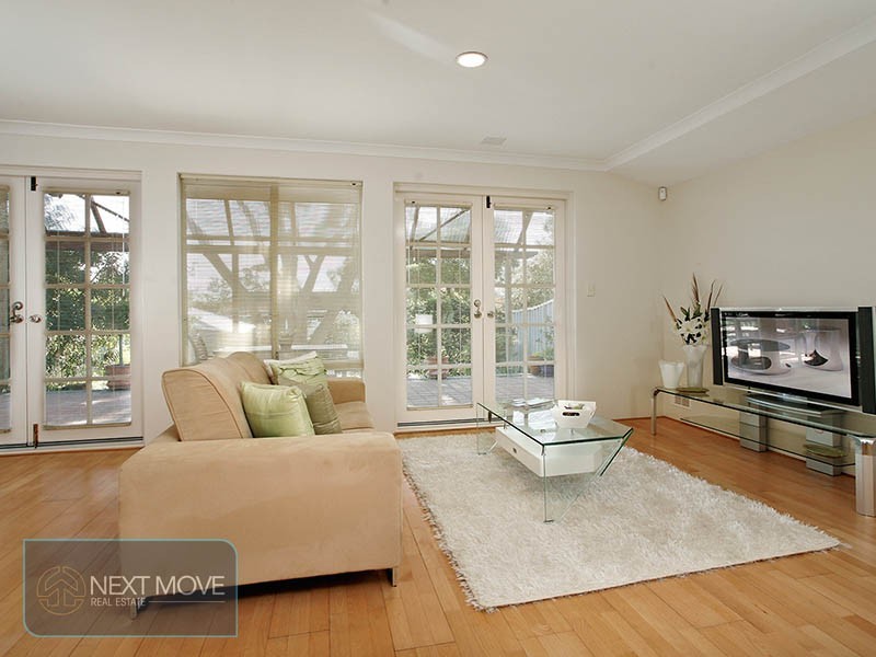 30 Bartlett Street, Willagee WA 6156