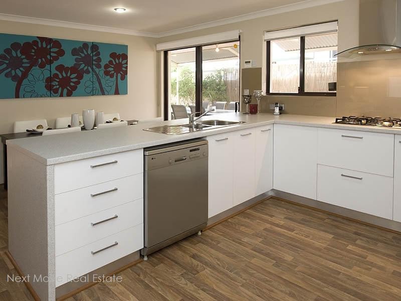 5 Cox Court, Willagee WA 6156