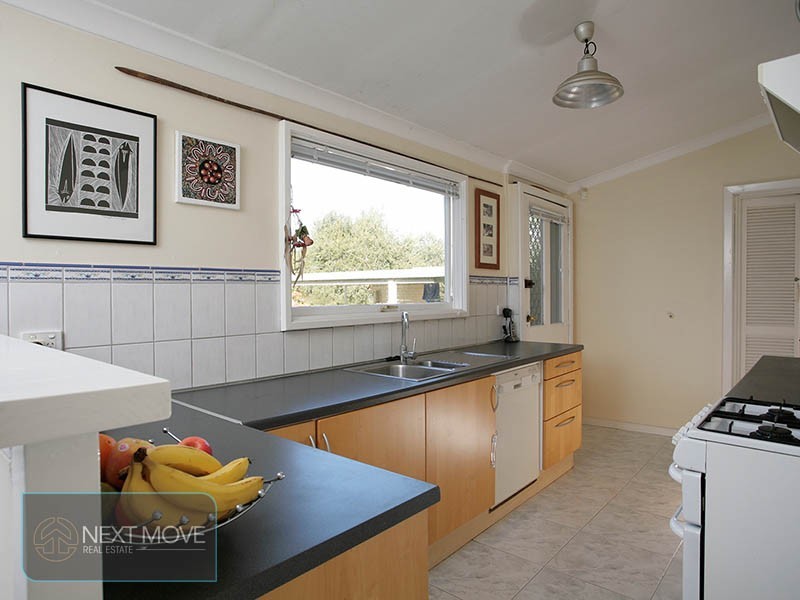 15 Arkwell Street, Willagee WA 6156