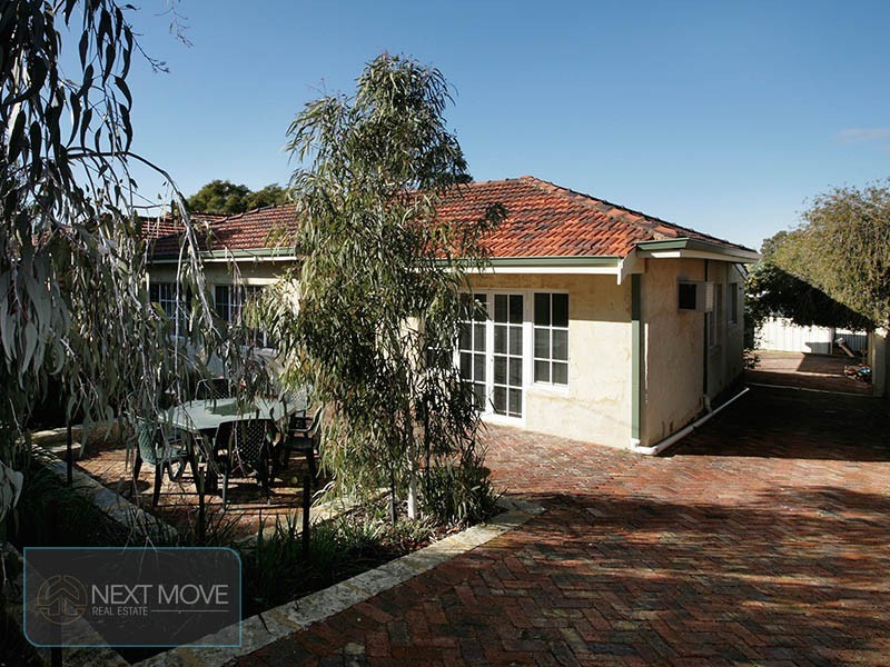 15 Arkwell Street, Willagee WA 6156