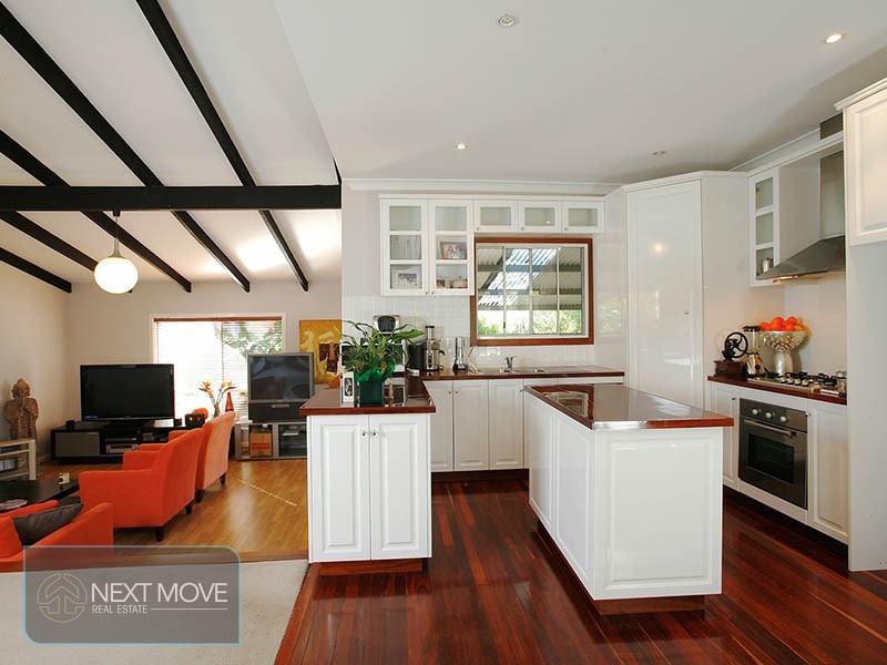 24 Archibald St, Willagee WA 6156