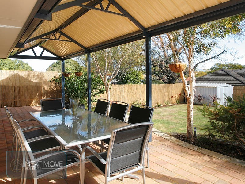 4 Paitt St, Willagee WA 6156