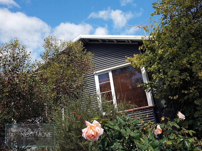 10 Lever Place, Willagee WA 6156
