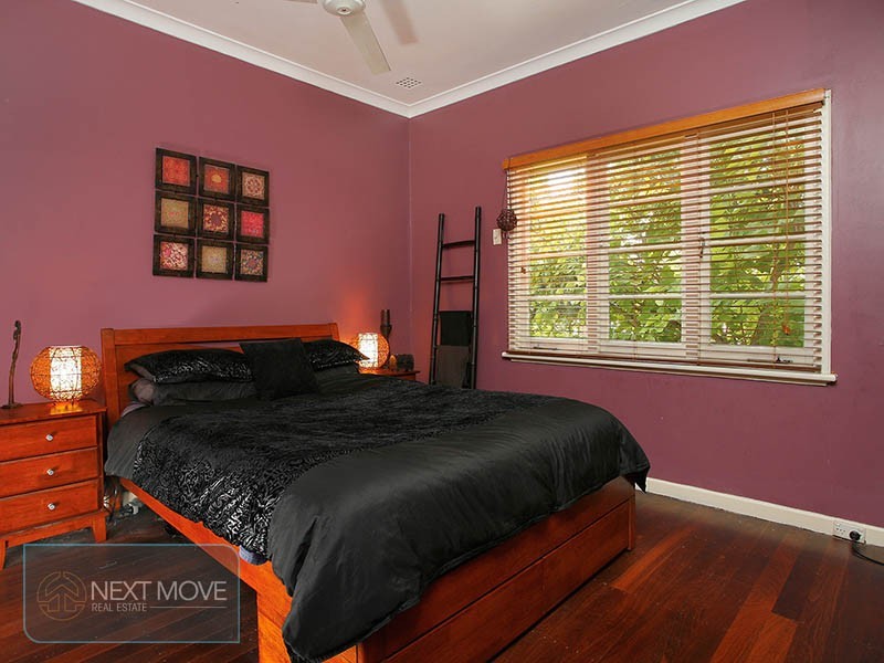10 Lever Place, Willagee WA 6156