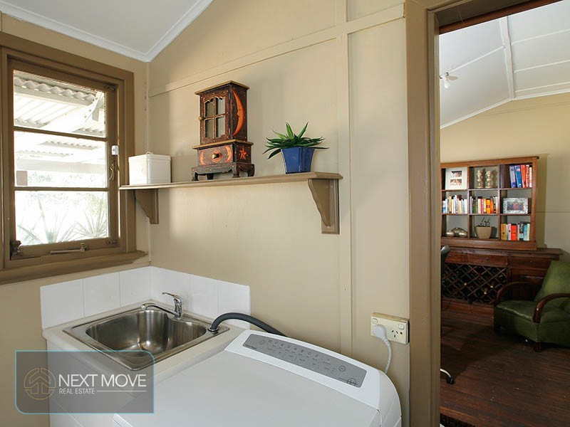 10 Lever Place, Willagee WA 6156