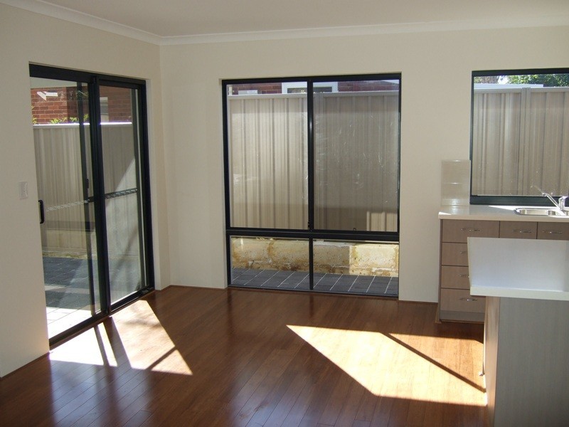 2/28 Weld Rd, Palmyra WA 6157