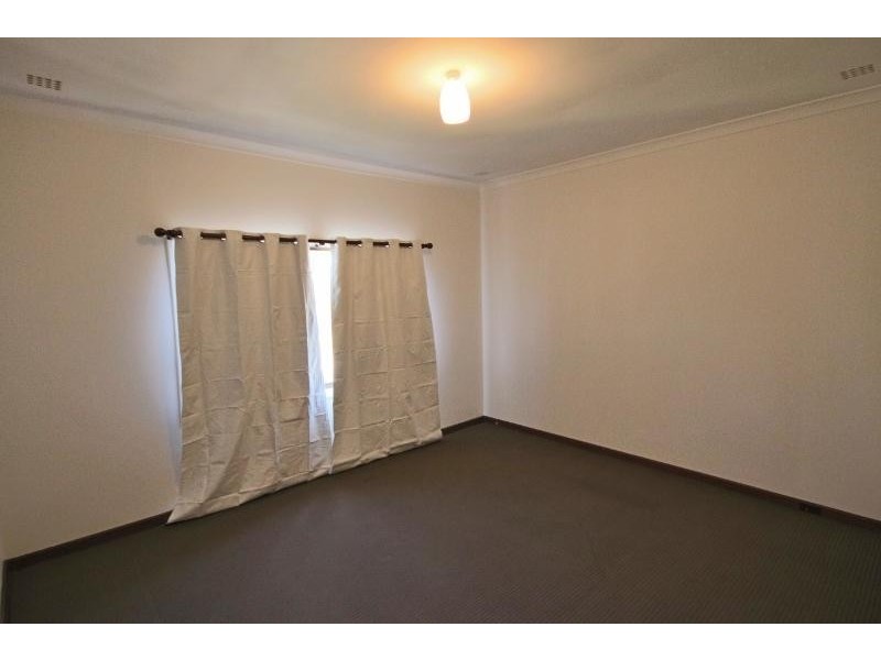 92 Arkwell St, Willagee WA 6156