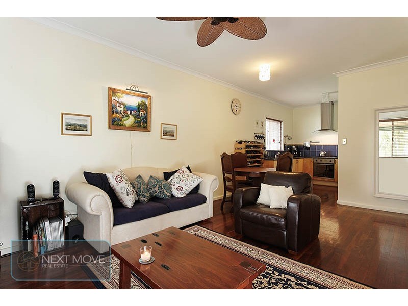1/1 Lentona Rd, Attadale WA 6156