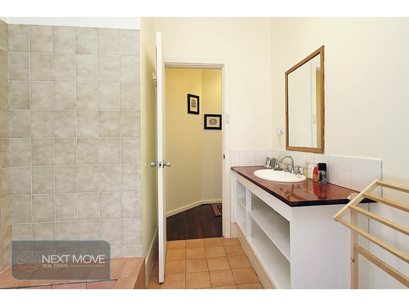 1/1 Lentona Rd, Attadale WA 6156