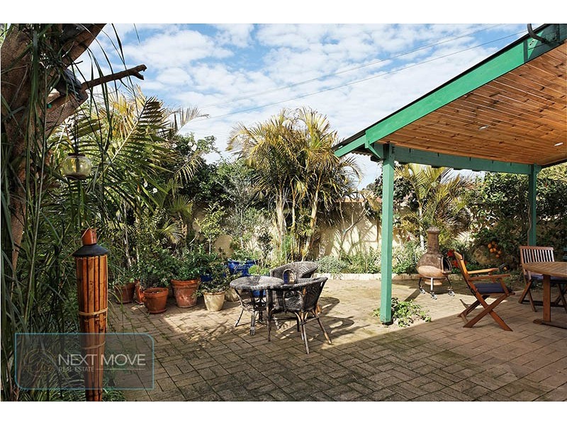 1/1 Lentona Rd, Attadale WA 6156