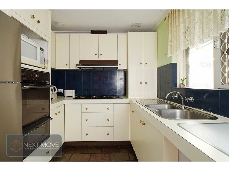 34 Faversham St, Beckenham WA 6107