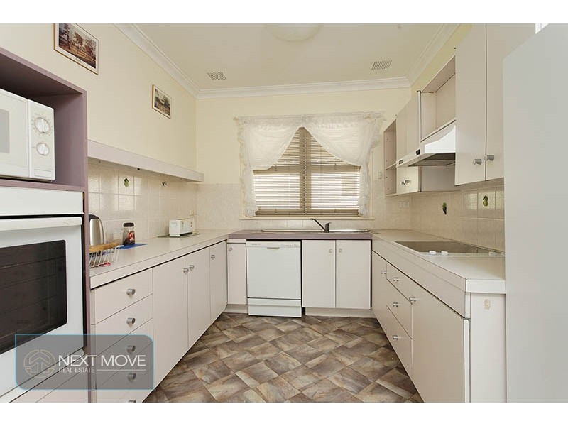 48 Arkwell St, Willagee WA 6156