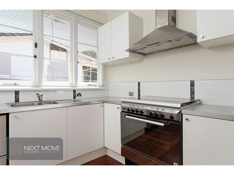 16 Finney St, Willagee WA 6156