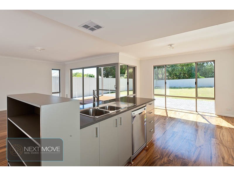 70a Rome Rd, Melville WA 6156