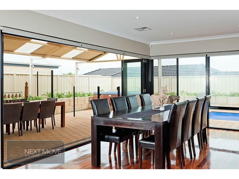 2 Gilbert Place, Willagee WA 6156