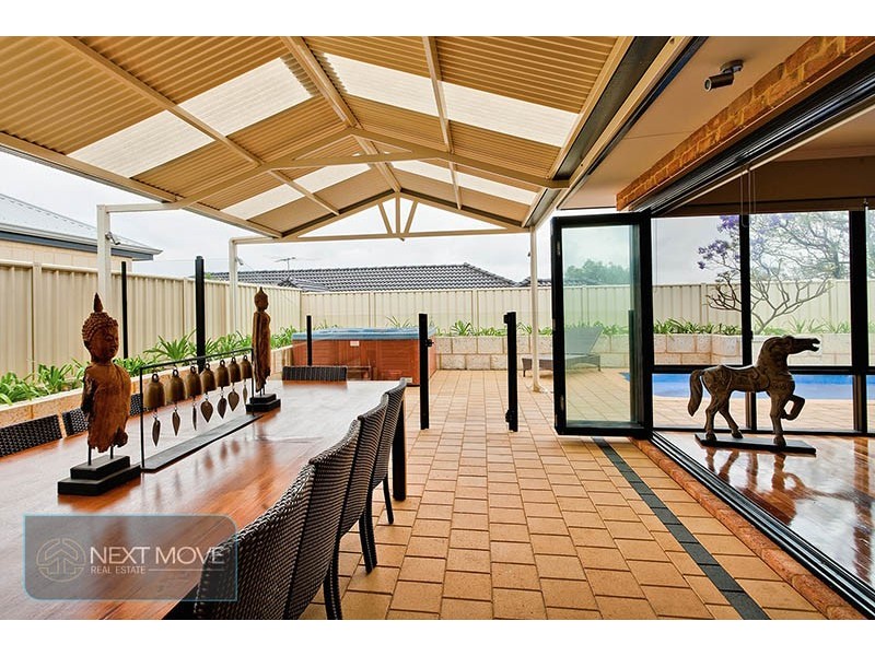2 Gilbert Place, Willagee WA 6156