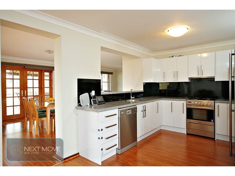 1 Hanrahan Loop, Kardinya WA 6163