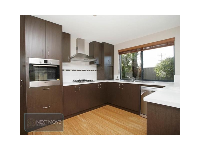 34a Davies Crs, Kardinya WA 6163