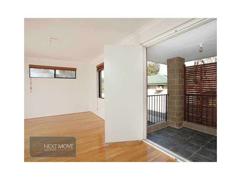 34a Davies Crs, Kardinya WA 6163