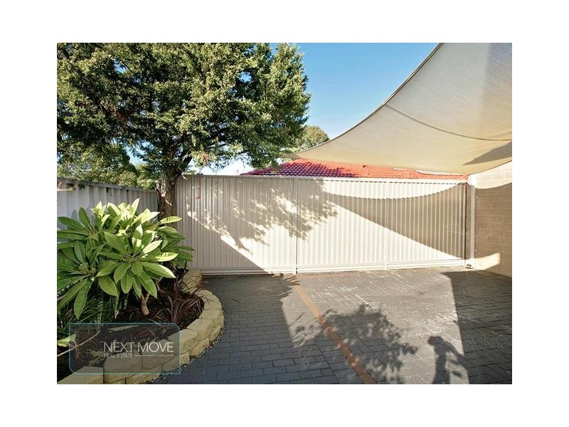 34a Davies Crs, Kardinya WA 6163