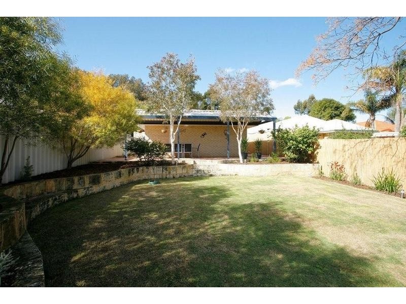 4 Paitt St, Willagee WA 6156