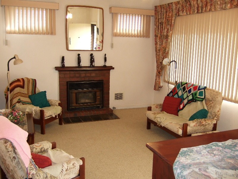 6 Charsley St, Willagee WA 6156