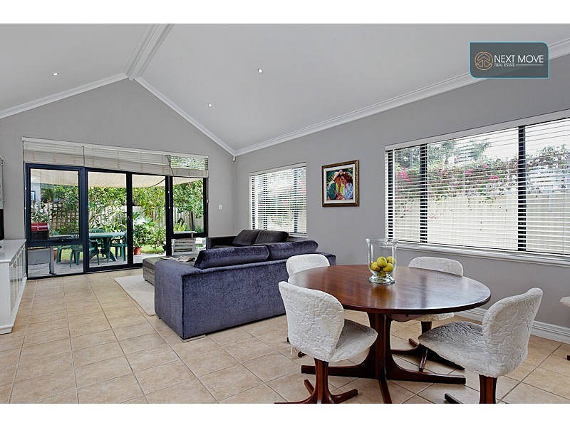 22 Purdie Ave, Ardross WA 6153