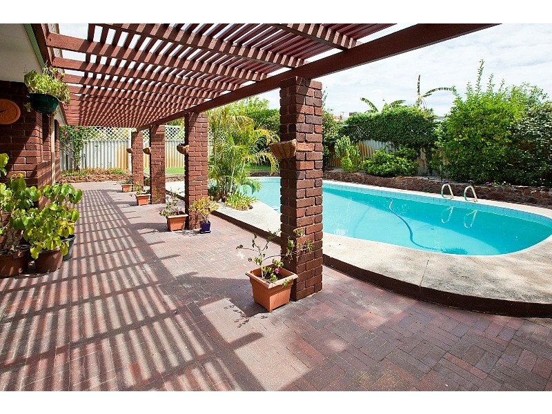 19 Corbett Way, Booragoon WA 6154
