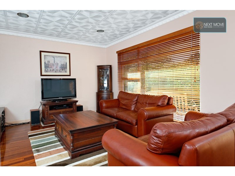 6 Woodhams Street, Willagee WA 6156