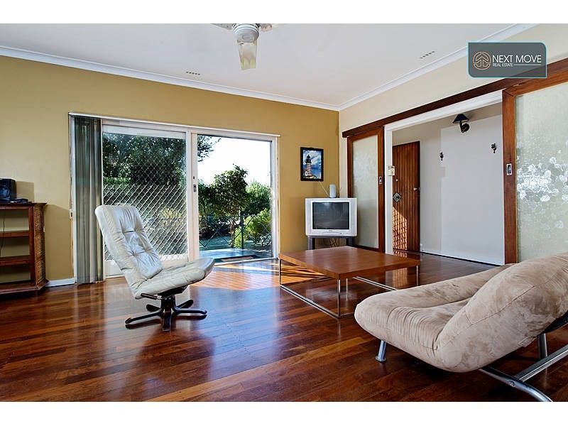 21 Chilton Street, Willagee WA 6156