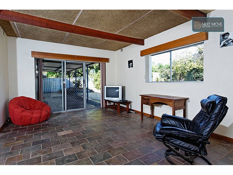 21 Chilton Street, Willagee WA 6156